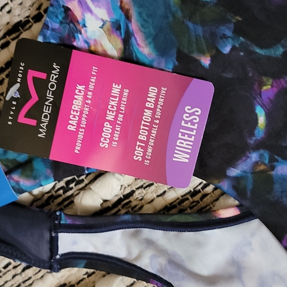 Maidenform Wireless Racerback Bralette - Picture 4 of 7